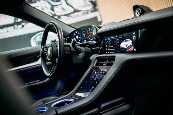 Porsche Taycan - Afbeelding 20 van 30