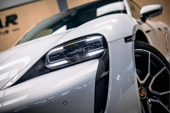 Porsche Taycan - Afbeelding 21 van 30