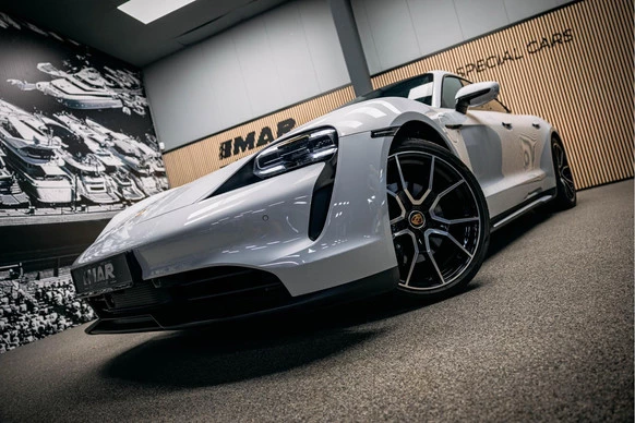 Porsche Taycan - Afbeelding 26 van 30