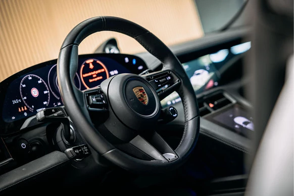 Porsche Taycan - Afbeelding 29 van 30