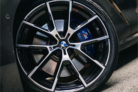 BMW 8 Serie - Afbeelding 3 van 30