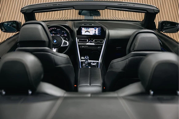 BMW 8 Serie - Afbeelding 17 van 30