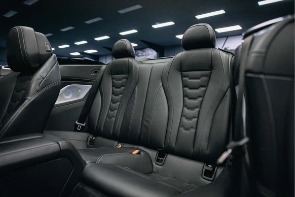 BMW 8 Serie - Afbeelding 19 van 30