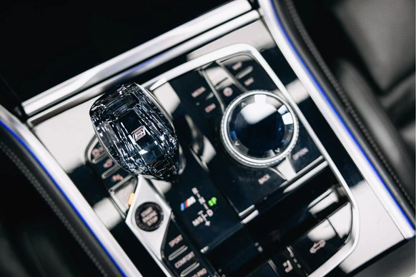 BMW 8 Serie - Afbeelding 23 van 30