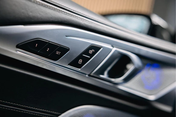 BMW 8 Serie - Afbeelding 29 van 30
