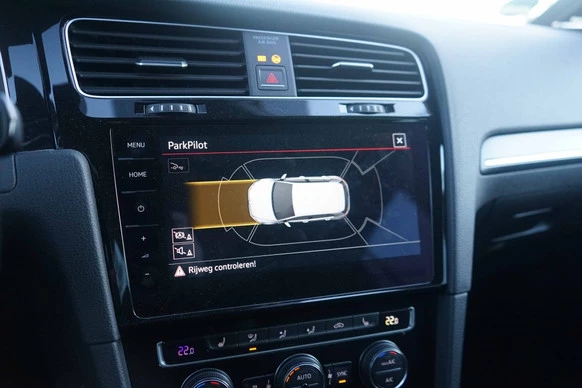 Volkswagen Golf - Afbeelding 24 van 30