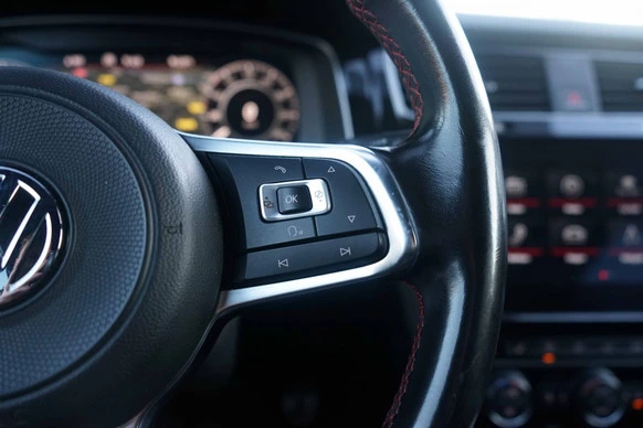 Volkswagen Golf - Afbeelding 25 van 30