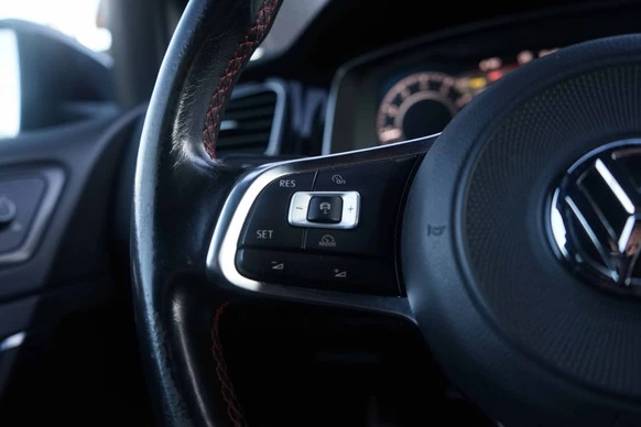 Volkswagen Golf - Afbeelding 26 van 30