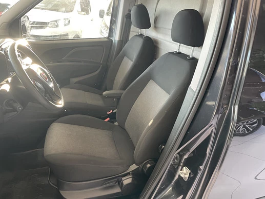 Fiat Doblò - Afbeelding 13 van 21