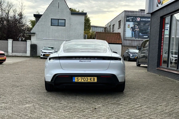 Porsche Taycan - Afbeelding 12 van 30