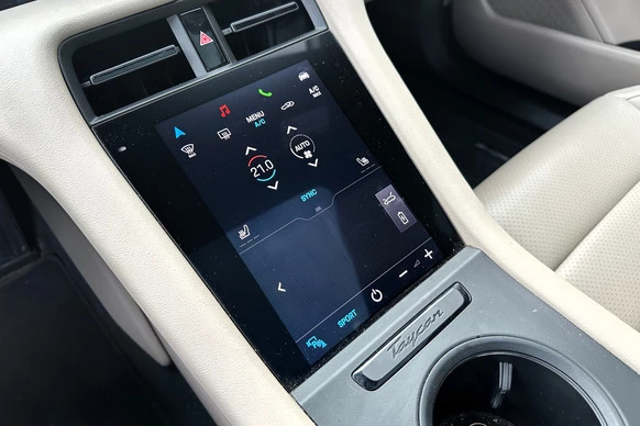 Porsche Taycan - Afbeelding 28 van 30