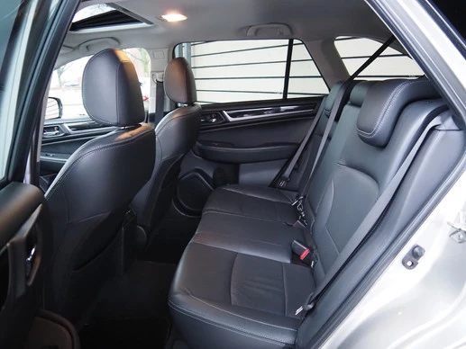 Subaru Outback - Afbeelding 14 van 30