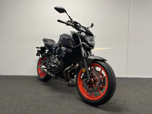 Yamaha MT 07 - Afbeelding 12 van 22