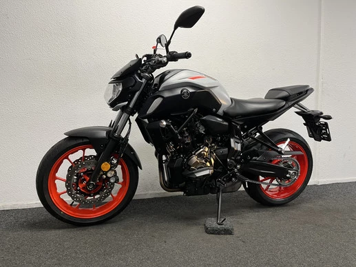 Yamaha MT 07 - Afbeelding 14 van 22