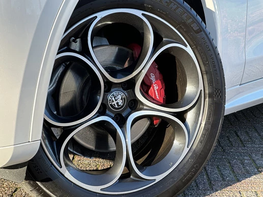 Alfa Romeo Stelvio - Afbeelding 17 van 29