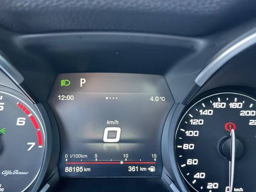 Alfa Romeo Stelvio - Afbeelding 27 van 29