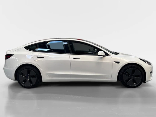 Tesla Model 3 - Afbeelding 8 van 28