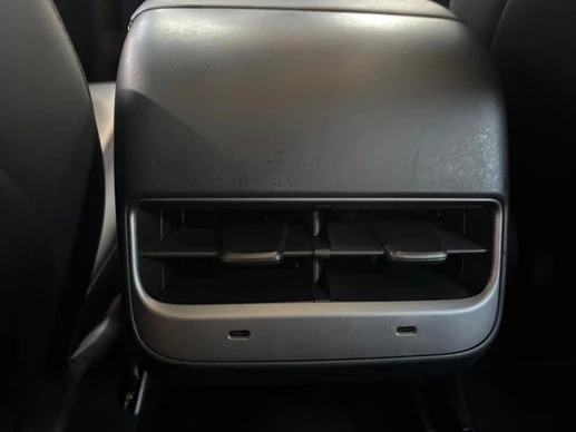 Tesla Model 3 - Afbeelding 9 van 28