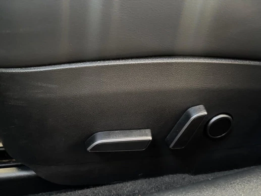 Tesla Model 3 - Afbeelding 14 van 28