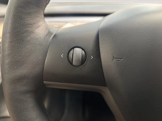 Tesla Model 3 - Afbeelding 24 van 29