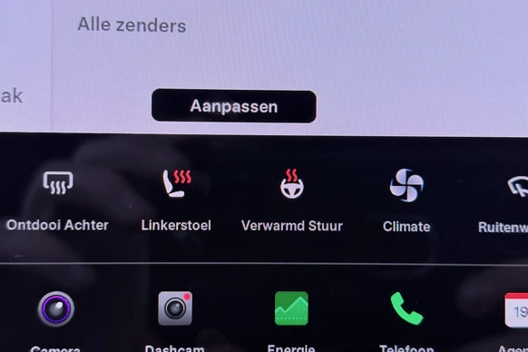 Tesla Model Y - Afbeelding 22 van 28
