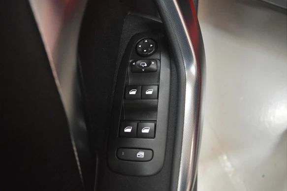 Peugeot 2008 - Afbeelding 22 van 24