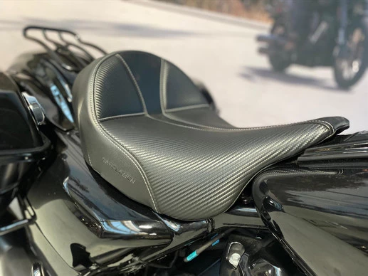 Harley-Davidson Road King - Afbeelding 8 van 13