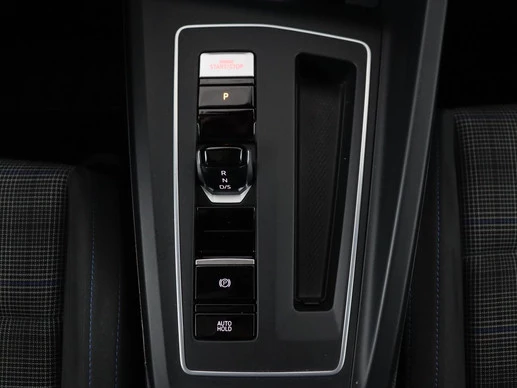 Volkswagen Golf - Afbeelding 17 van 30