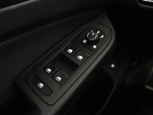 Volkswagen Golf - Afbeelding 19 van 30