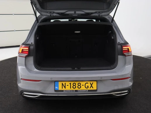 Volkswagen Golf - Afbeelding 27 van 30