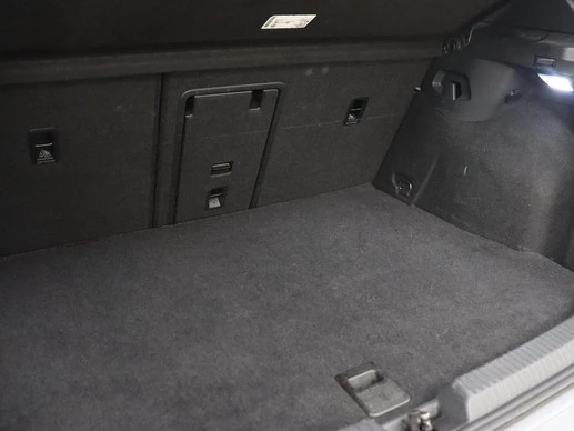 Volkswagen Golf - Afbeelding 28 van 30