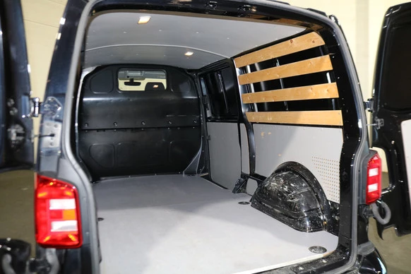 Volkswagen Transporter - Afbeelding 13 van 30