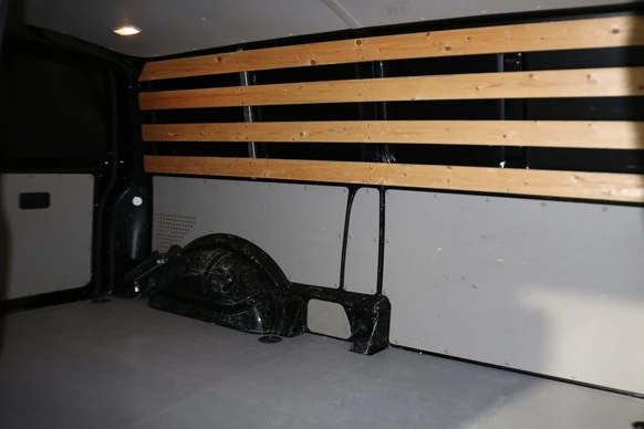 Volkswagen Transporter - Afbeelding 16 van 30