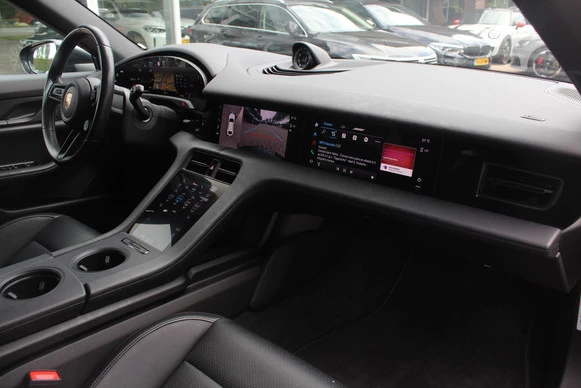 Porsche Taycan - Afbeelding 9 van 21