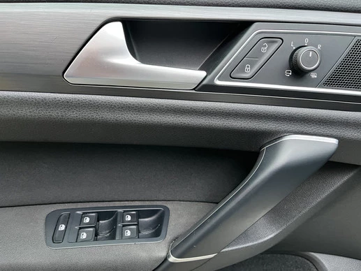 Volkswagen Golf Sportsvan - Afbeelding 25 van 27