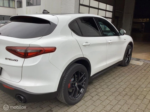 Alfa Romeo Stelvio - Afbeelding 2 van 23