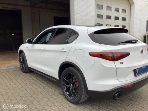 Alfa Romeo Stelvio - Afbeelding 9 van 23