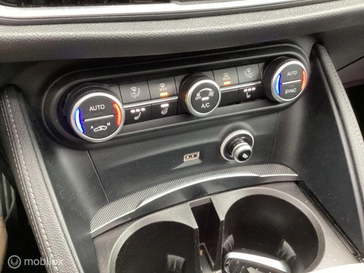 Alfa Romeo Stelvio - Afbeelding 15 van 23