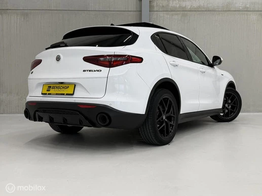 Alfa Romeo Stelvio - Afbeelding 2 van 30