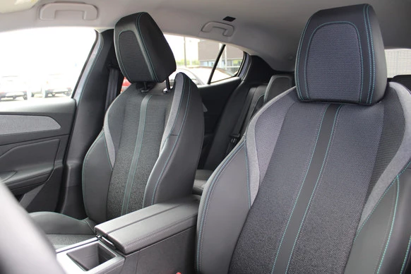 Peugeot 408 - Afbeelding 28 van 30