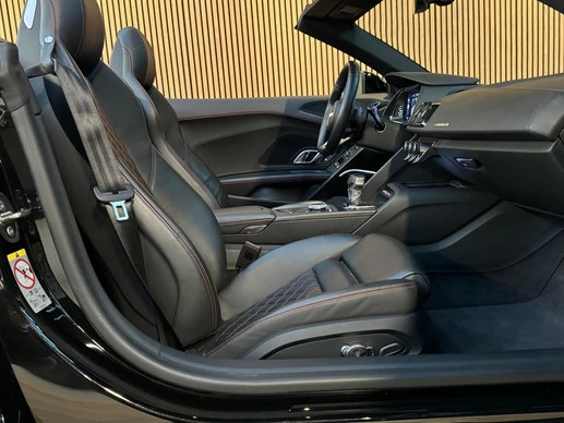 Audi R8 - Afbeelding 7 van 22