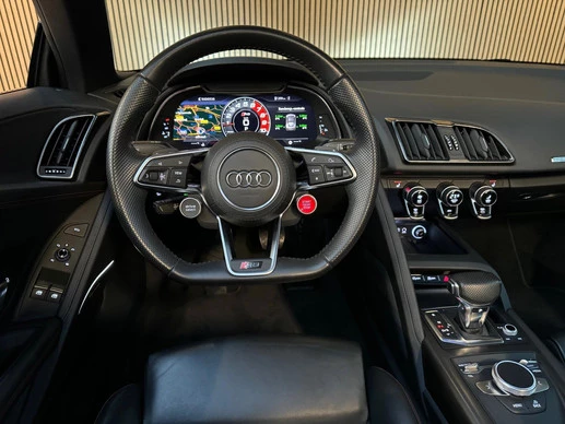 Audi R8 - Afbeelding 8 van 22