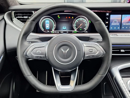 Voyah Free - Afbeelding 12 van 30