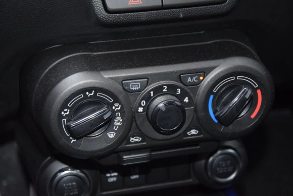 Suzuki Ignis - Afbeelding 24 van 30