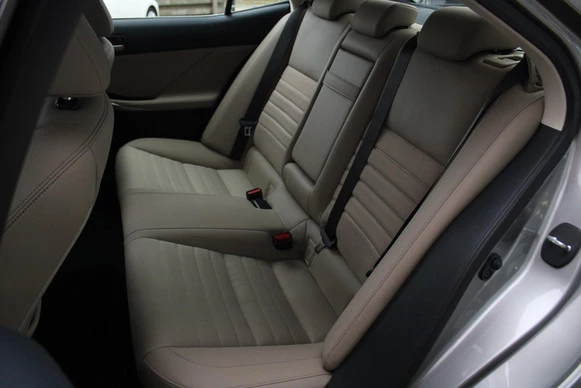 Lexus IS - Afbeelding 6 van 30