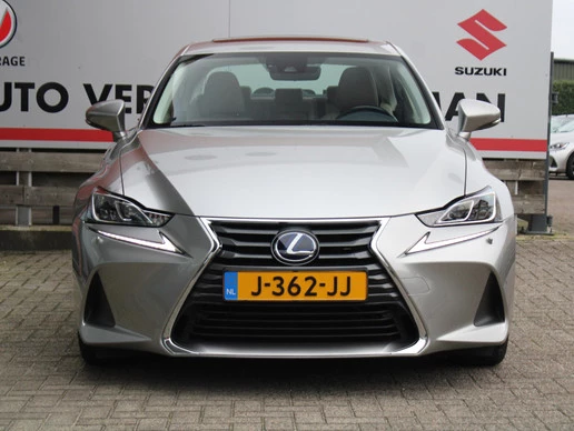 Lexus IS - Afbeelding 11 van 30