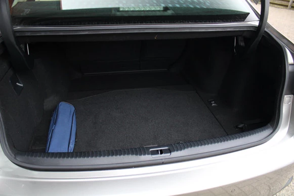 Lexus IS - Afbeelding 16 van 30