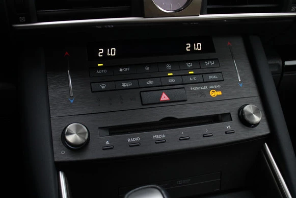 Lexus IS - Afbeelding 18 van 30