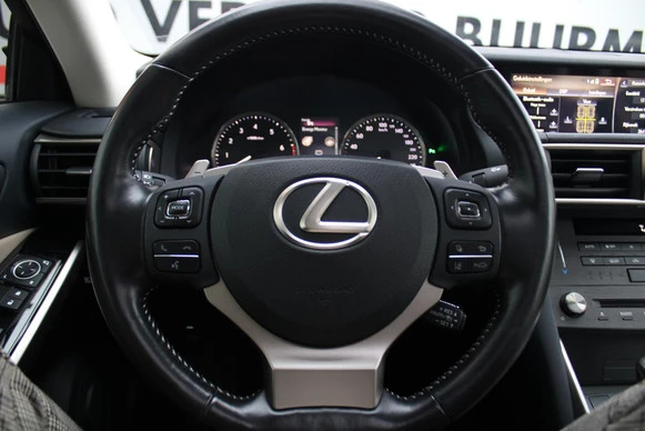 Lexus IS - Afbeelding 23 van 30
