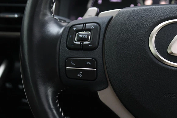 Lexus IS - Afbeelding 25 van 30